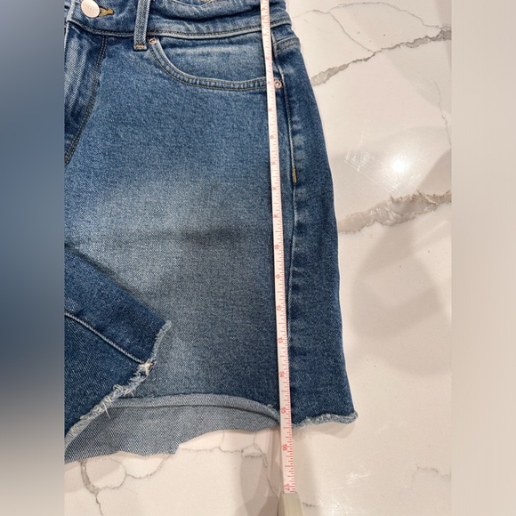 🌸NYDJ Statement Lift X Tuck Denim Shorts Size 31 Like New🌸 - Picture 6 of 8